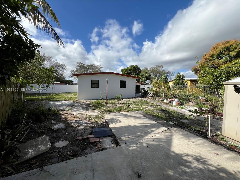 En Renta: $3,500 (4 camas, 2 baños, 1271 Pies cuadrados)