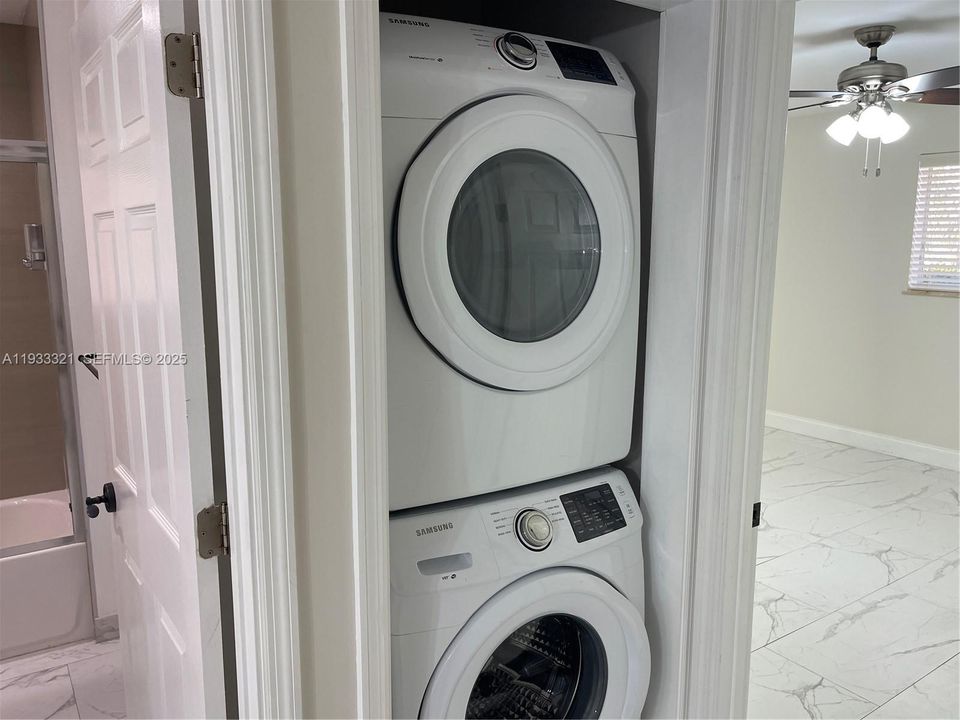 出租: $2,950 (2 贝兹, 2 浴室, 2154 平方英尺)