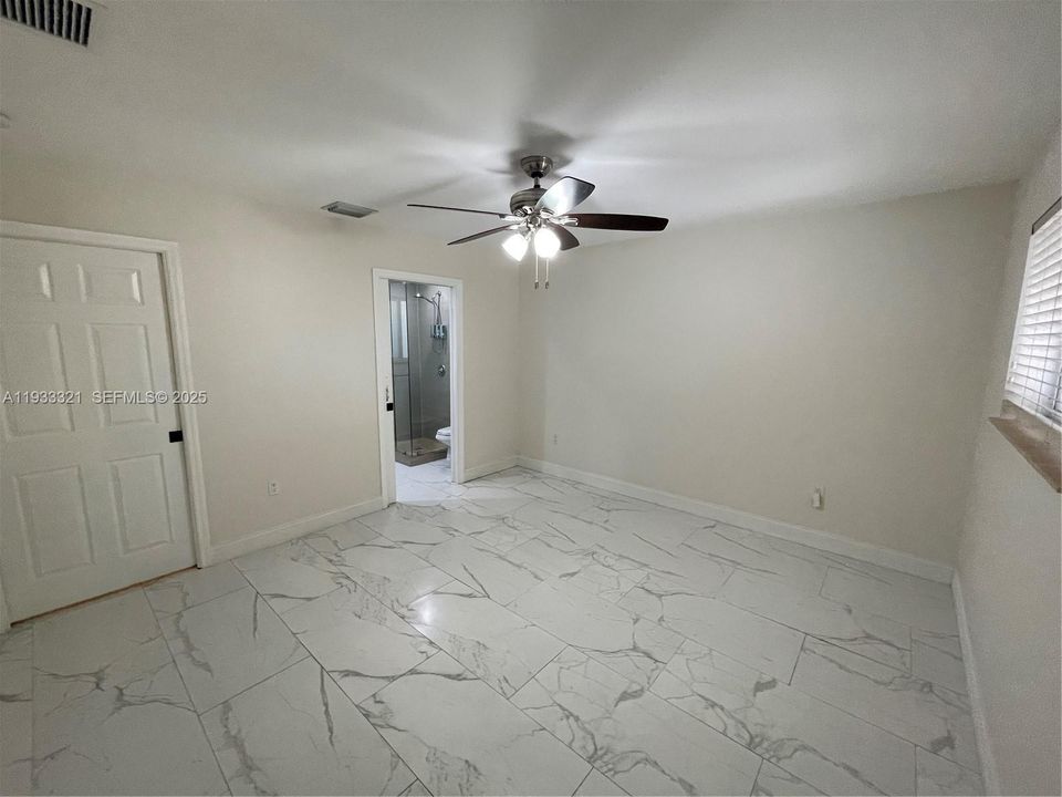 出租: $2,950 (2 贝兹, 2 浴室, 2154 平方英尺)