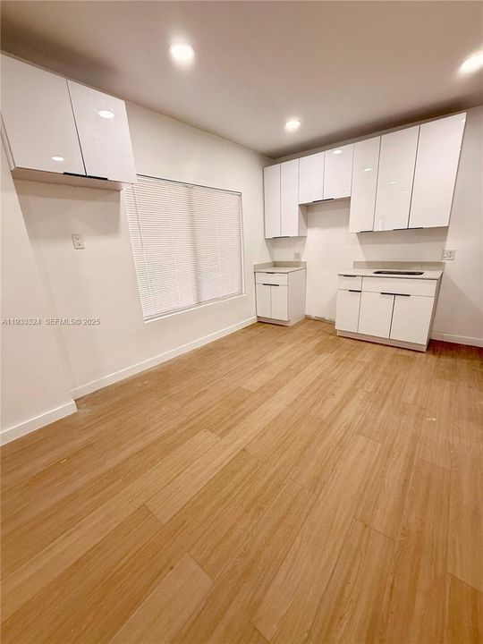 For Rent: $2,700 (2 beds, 2 baths, 2336 Square Feet)
