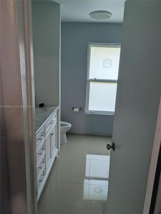 For Sale: $535,000 (3 beds, 2 baths, 1653 Square Feet)