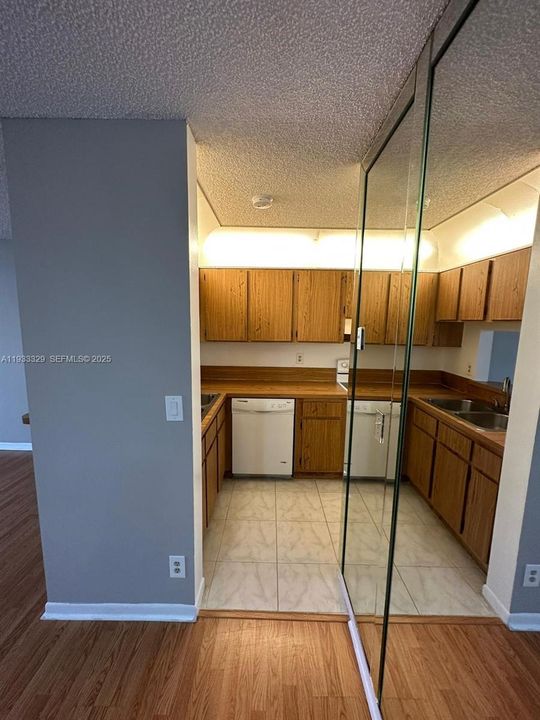 For Rent: $1,750 (2 beds, 2 baths, 768 Square Feet)