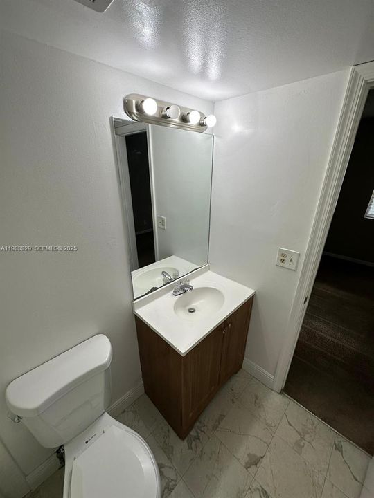 For Rent: $1,750 (2 beds, 2 baths, 768 Square Feet)