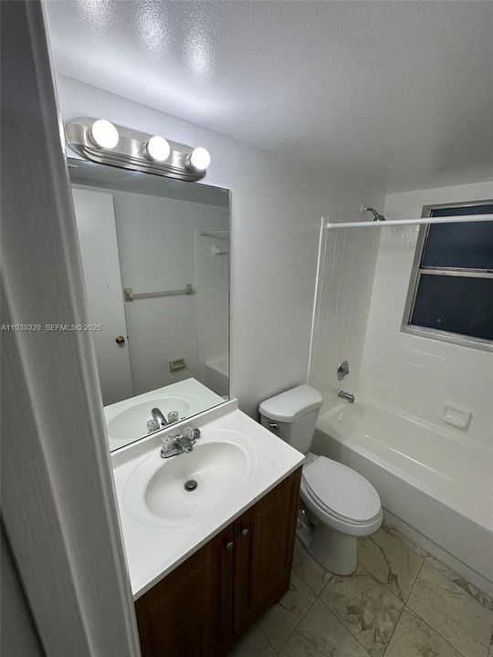 For Rent: $1,750 (2 beds, 2 baths, 768 Square Feet)