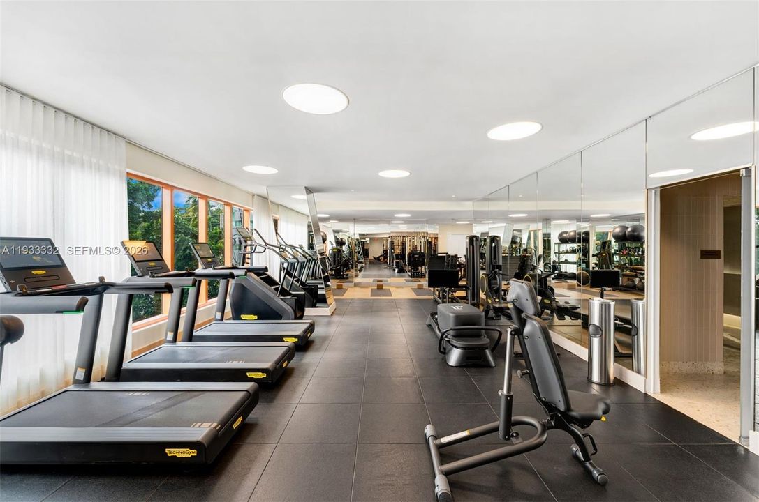 For Sale: $2,995,000 (3 beds, 3 baths, 1696 Square Feet)