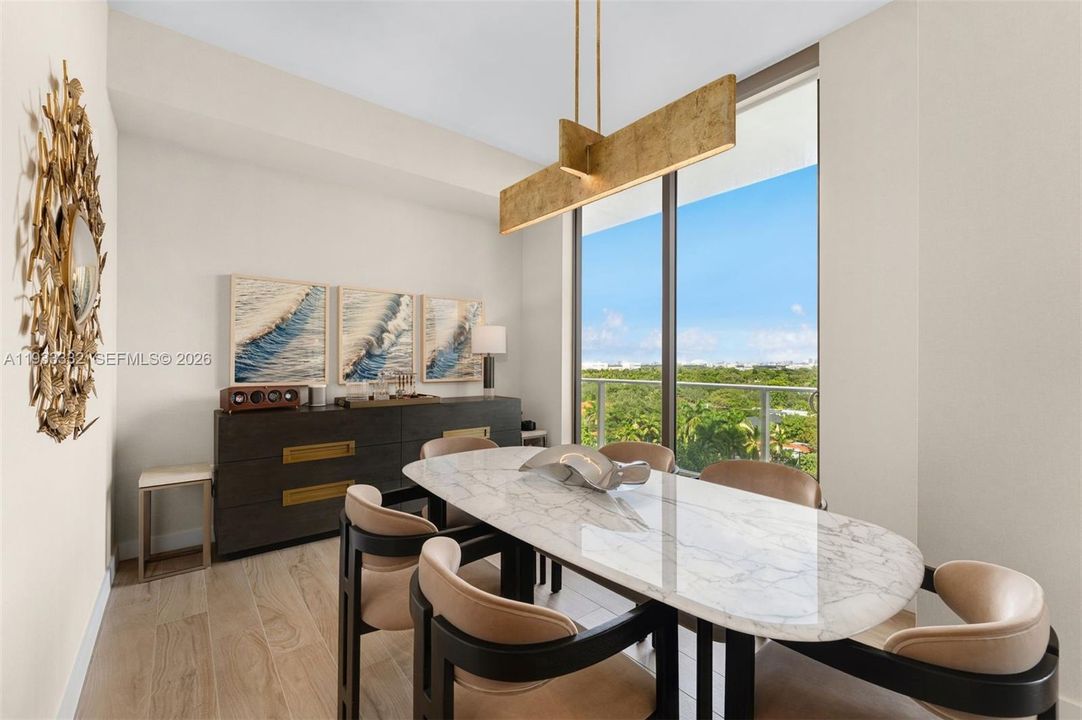 For Sale: $2,995,000 (3 beds, 3 baths, 1696 Square Feet)