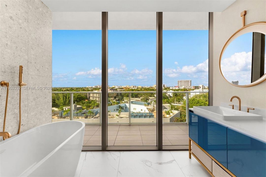 For Sale: $2,995,000 (3 beds, 3 baths, 1696 Square Feet)