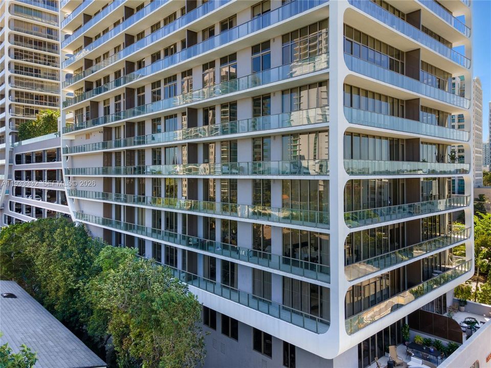 For Sale: $2,995,000 (3 beds, 3 baths, 1696 Square Feet)