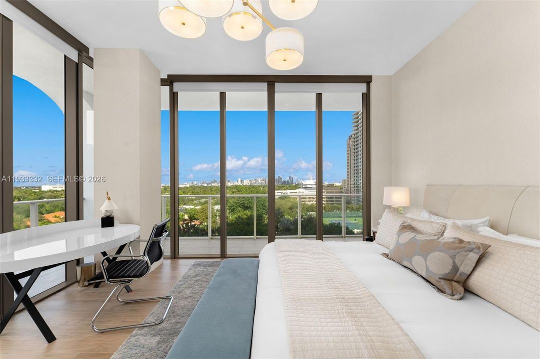 For Sale: $2,995,000 (3 beds, 3 baths, 1696 Square Feet)