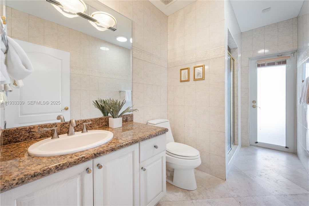 For Sale: $3,200,000 (5 beds, 4 baths, 3723 Square Feet)