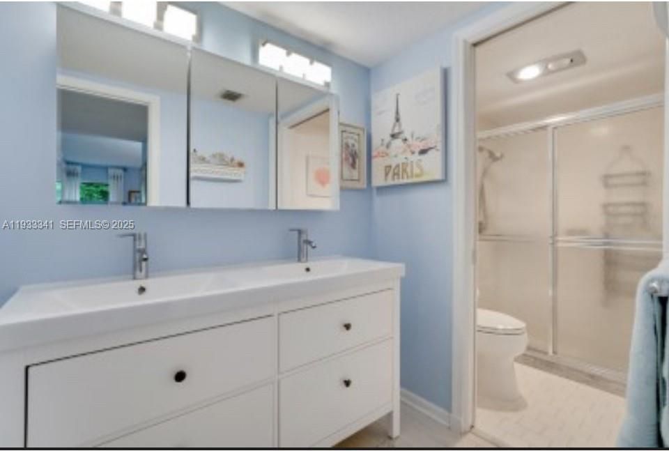 For Sale: $290,000 (2 beds, 2 baths, 1267 Square Feet)