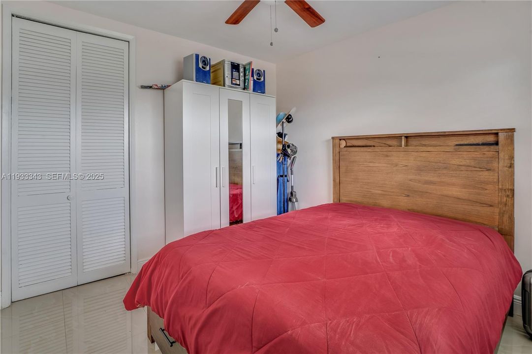 На продажу: $209,900 (2 спален, 1 ванн, 670 Квадратных фут)