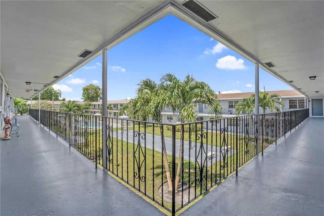 На продажу: $209,900 (2 спален, 1 ванн, 670 Квадратных фут)