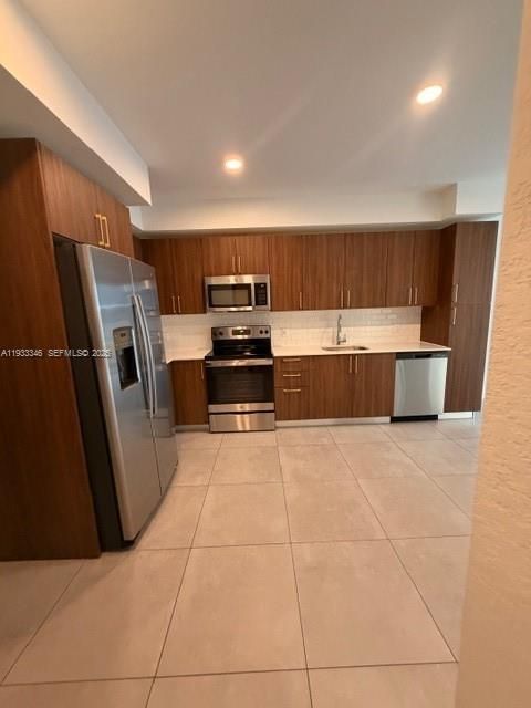 出租: $2,570 (1 贝兹, 1 浴室, 0 平方英尺)