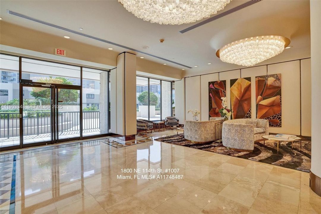 待售: $277,900 (1 贝兹, 2 浴室, 1460 平方英尺)