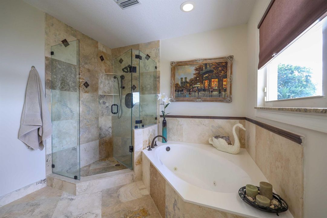 2097 Ct Dr - Primary Bath