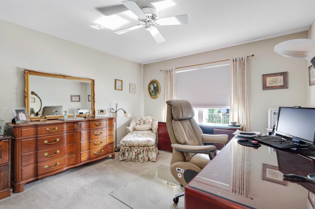 2097 Circle Pl Dr - Bedroom 2