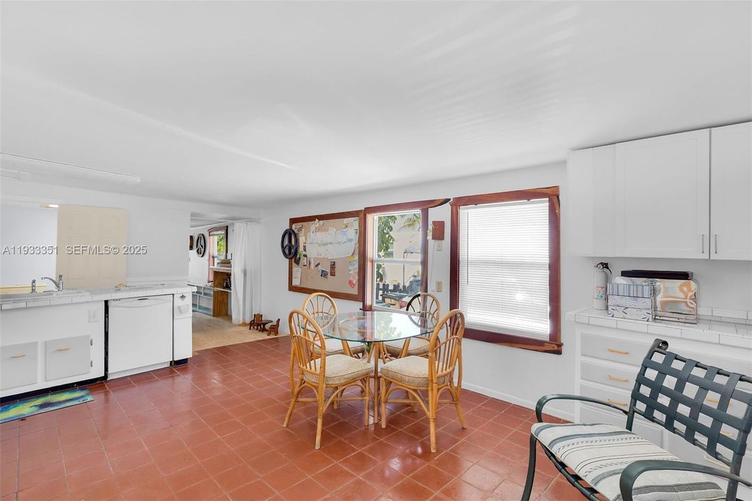 En Venta: $699,000 (2 camas, 2 baños, 1496 Pies cuadrados)