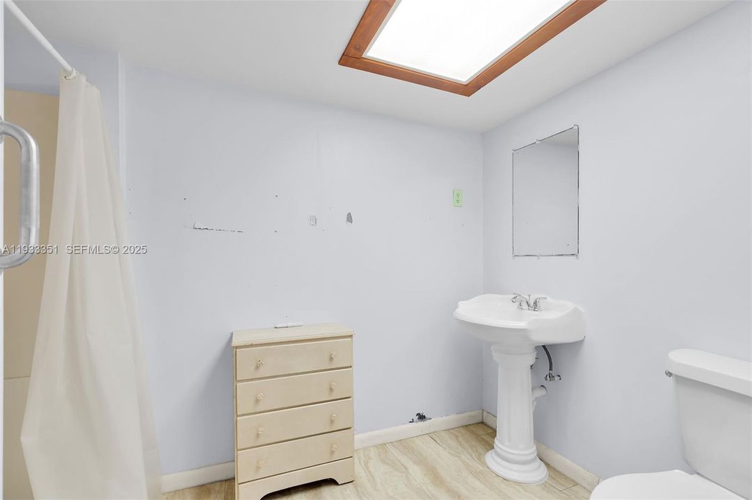 En Venta: $699,000 (2 camas, 2 baños, 1496 Pies cuadrados)