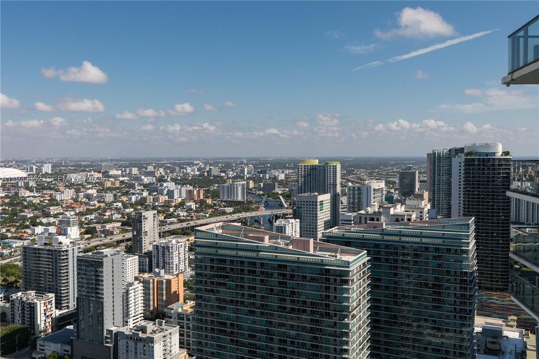 For Rent: $11,000 (4 beds, 3 baths, 2084 Square Feet)