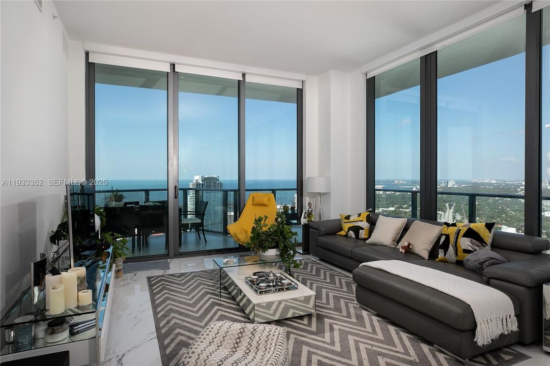 For Rent: $11,000 (4 beds, 3 baths, 2084 Square Feet)