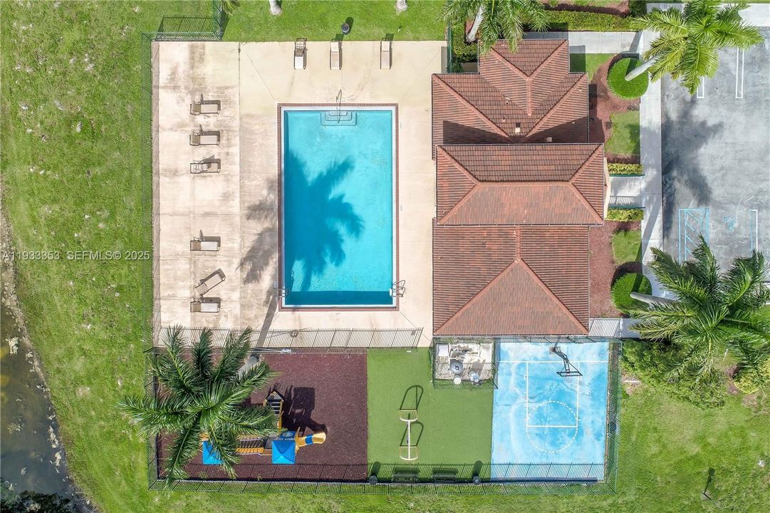 待售: $545,000 (3 贝兹, 2 浴室, 1678 平方英尺)