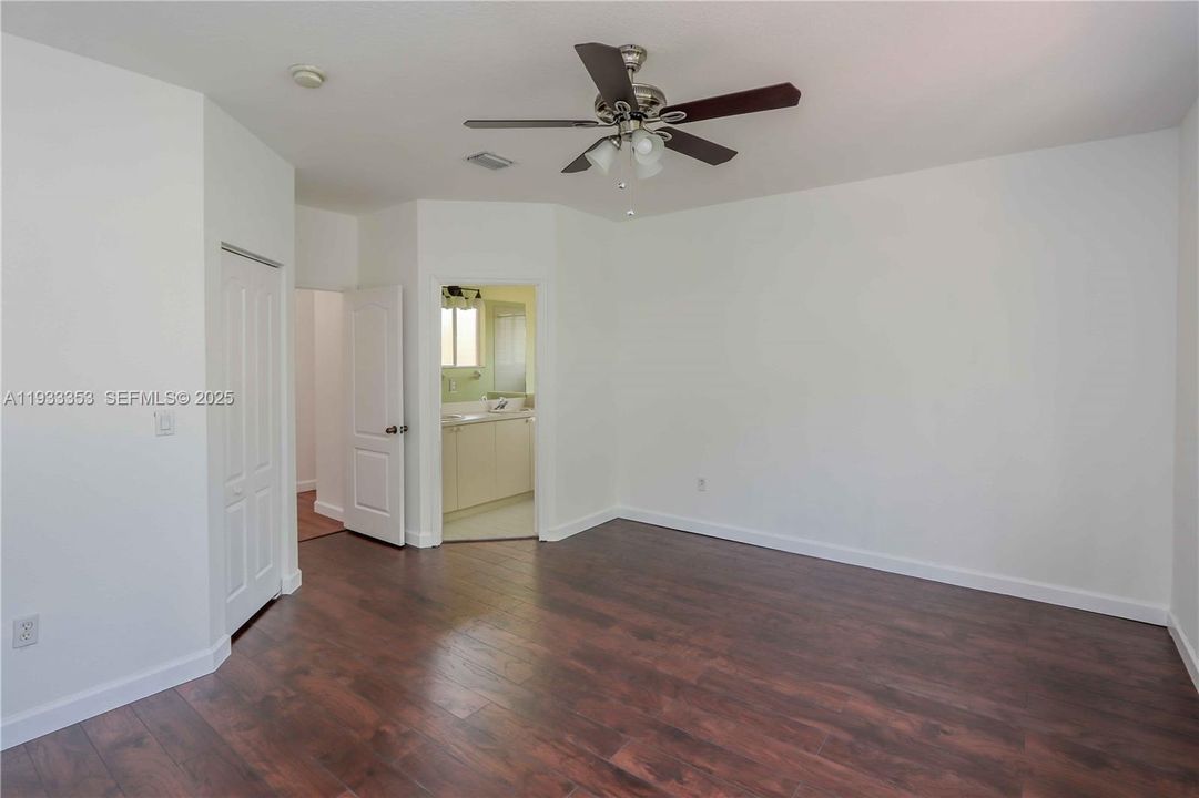 待售: $545,000 (3 贝兹, 2 浴室, 1678 平方英尺)