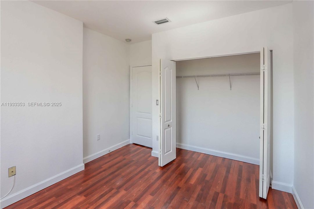 待售: $545,000 (3 贝兹, 2 浴室, 1678 平方英尺)