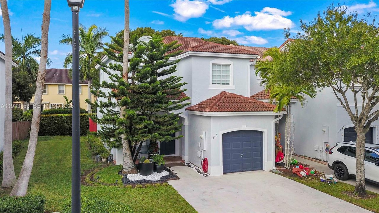 待售: $545,000 (3 贝兹, 2 浴室, 1678 平方英尺)