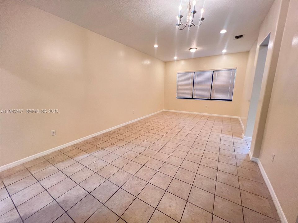 На продажу: $610,000 (3 спален, 2 ванн, 1868 Квадратных фут)