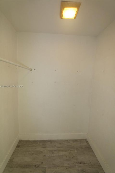 For Rent: $2,550 (2 beds, 2 baths, 1050 Square Feet)