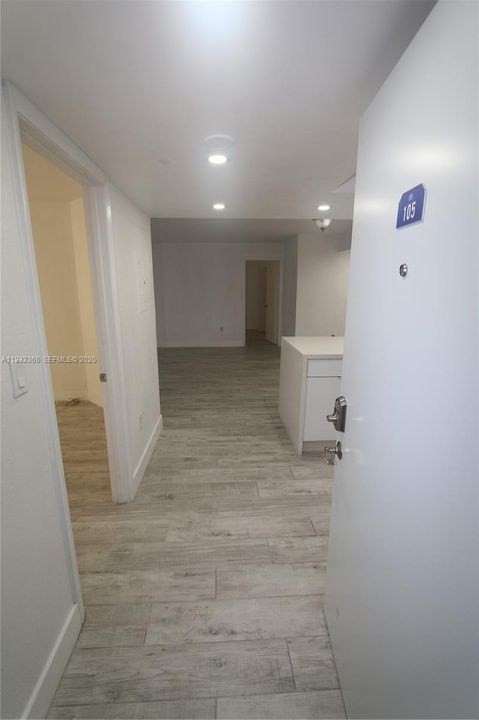 For Rent: $2,550 (2 beds, 2 baths, 1050 Square Feet)