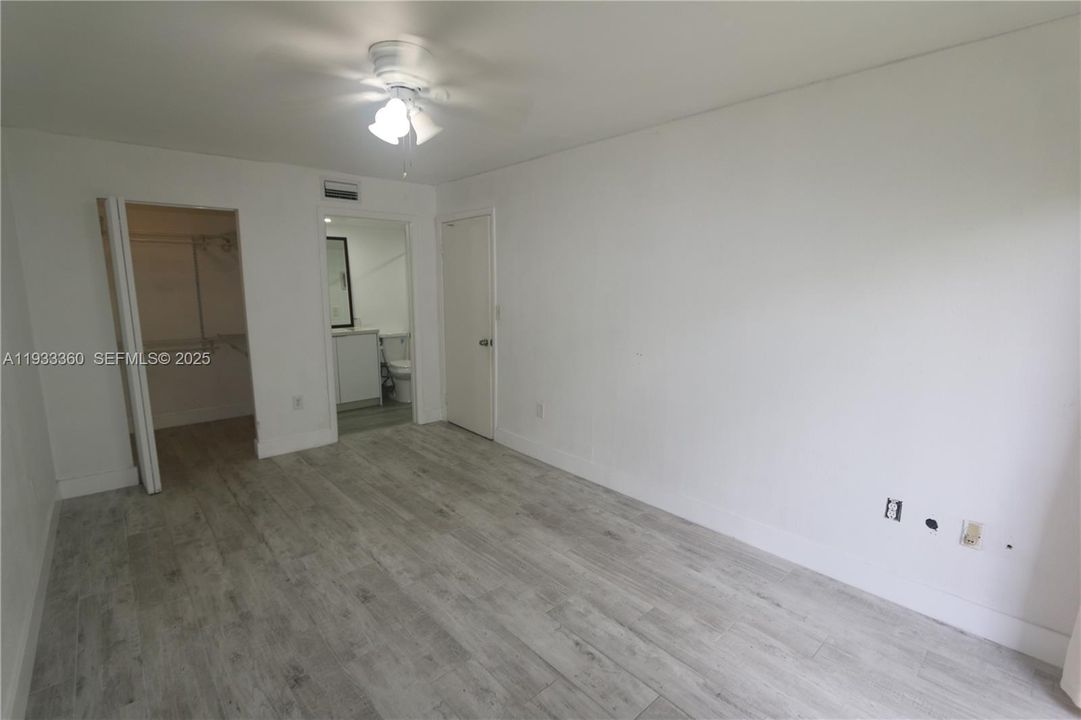 For Rent: $2,550 (2 beds, 2 baths, 1050 Square Feet)