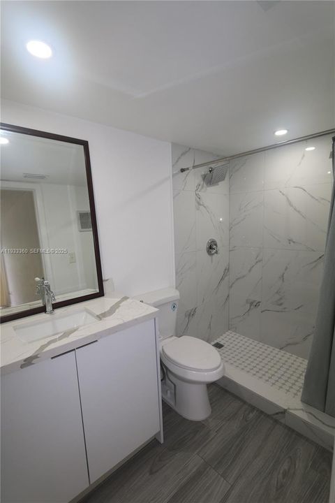 For Rent: $2,550 (2 beds, 2 baths, 1050 Square Feet)