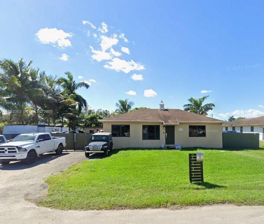 На продажу: $599,000 (3 спален, 2 ванн, 1092 Квадратных фут)