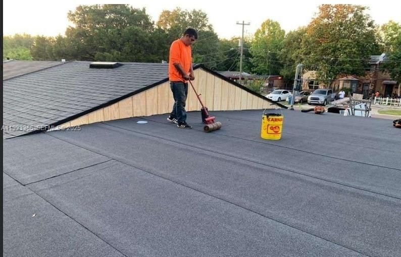 На продажу: $79,900 (2 спален, 1 ванн, 682 Квадратных фут)