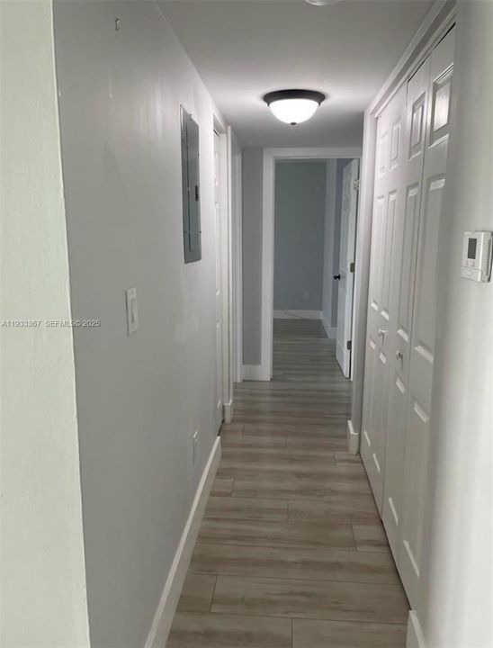 出租: $2,500 (2 贝兹, 2 浴室, 1160 平方英尺)