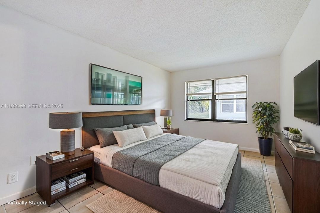 В аренду: $1,950 (2 спален, 2 ванн, 855 Квадратных фут)