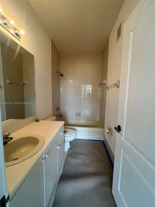 En Venta: $385,000 (3 camas, 2 baños, 1094 Pies cuadrados)