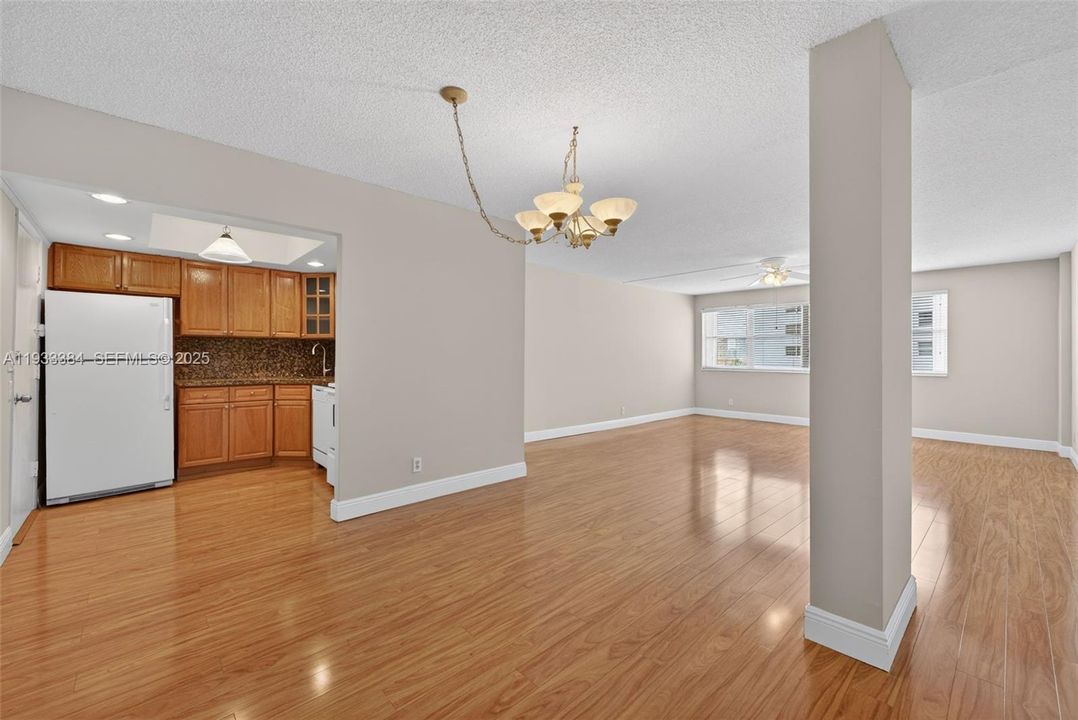 En Venta: $185,000 (1 camas, 1 baños, 950 Pies cuadrados)