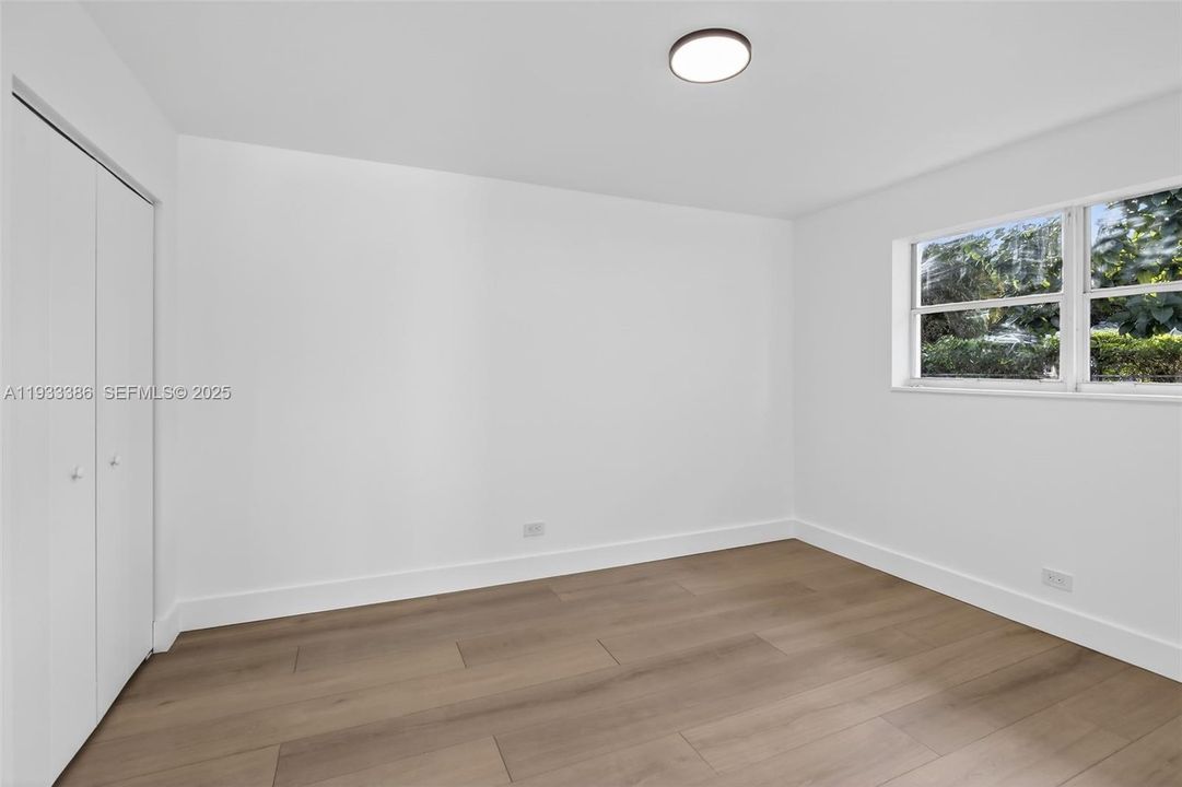 En Venta: $859,000 (4 camas, 2 baños, 2053 Pies cuadrados)