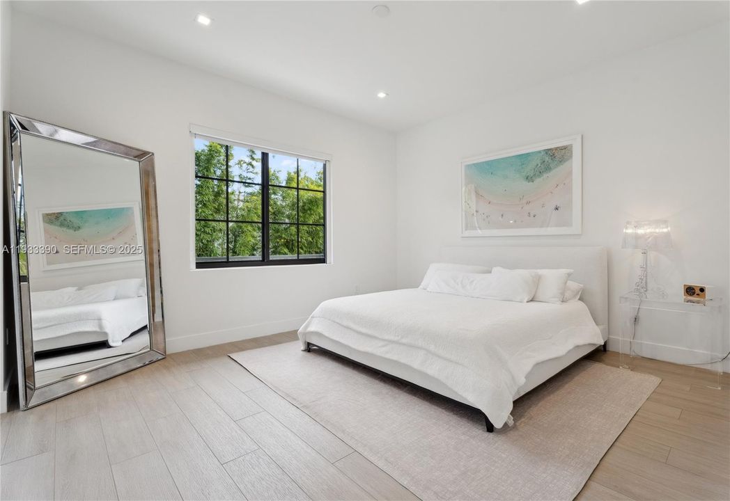 For Sale: $1,750,000 (4 beds, 4 baths, 2622 Square Feet)