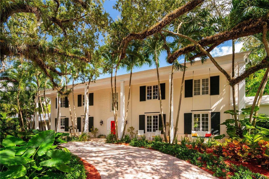 На продажу: $8,699,000 (6 спален, 5 ванн, 5089 Квадратных фут)