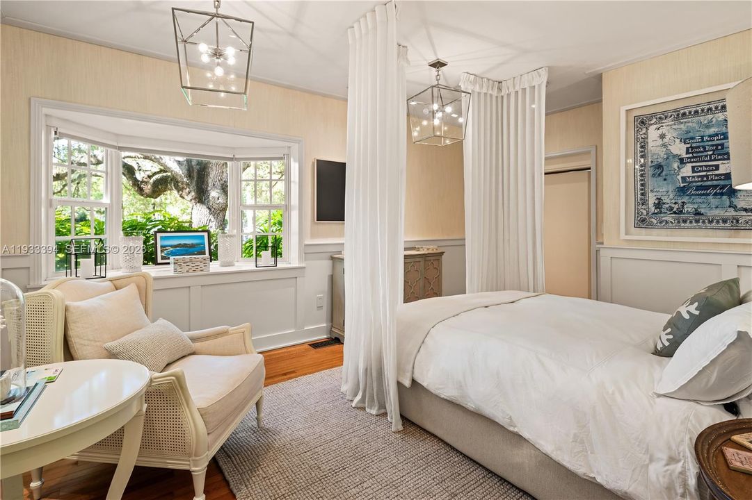 На продажу: $8,699,000 (6 спален, 5 ванн, 5089 Квадратных фут)