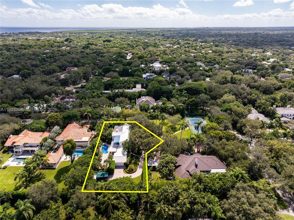 На продажу: $8,699,000 (6 спален, 5 ванн, 5089 Квадратных фут)