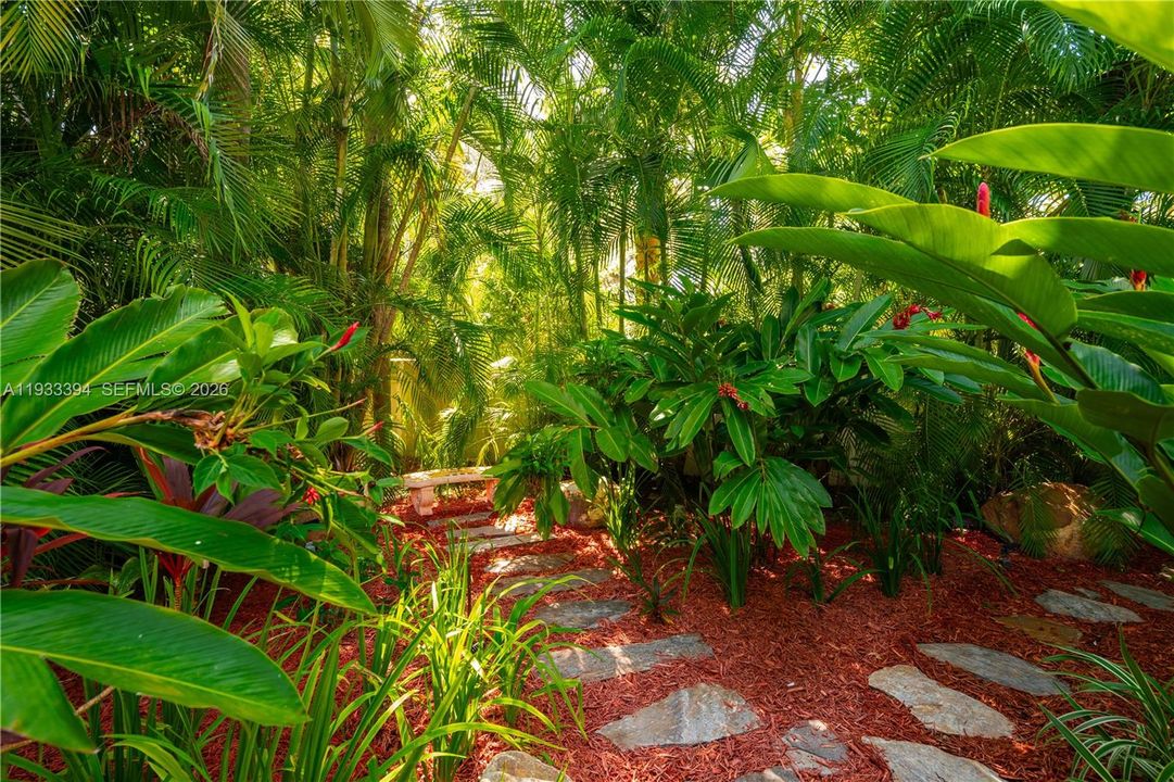 На продажу: $8,699,000 (6 спален, 5 ванн, 5089 Квадратных фут)