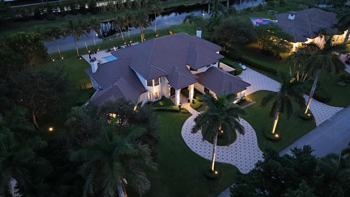 42__front_DJI_20241002072032_0051_DJPG