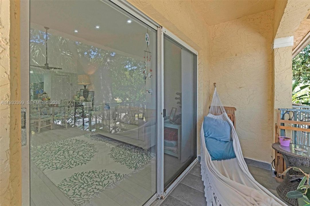 : $419,700 (2 спален, 2 ванн, 1206 Квадратных фут)