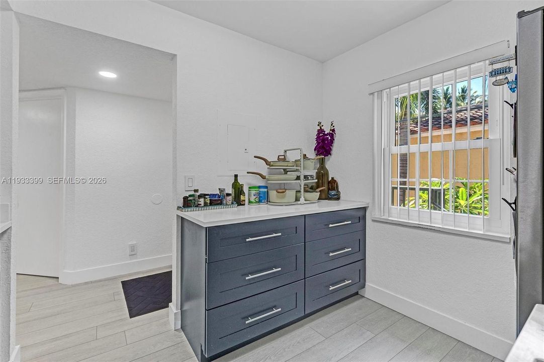 : $419,700 (2 спален, 2 ванн, 1206 Квадратных фут)