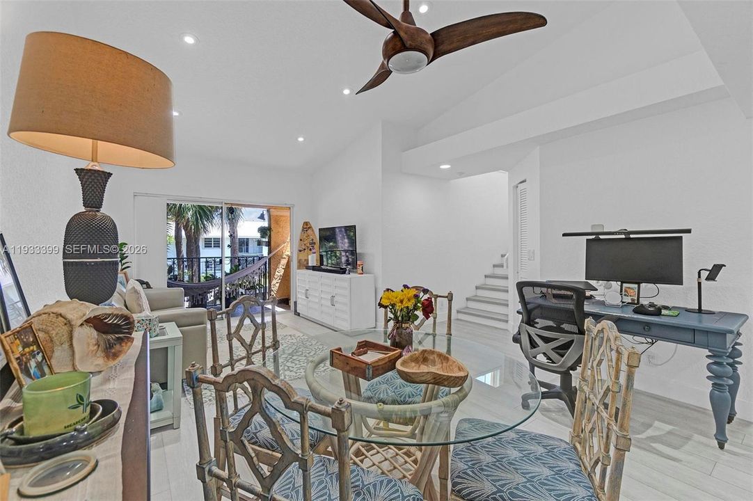 : $419,700 (2 спален, 2 ванн, 1206 Квадратных фут)